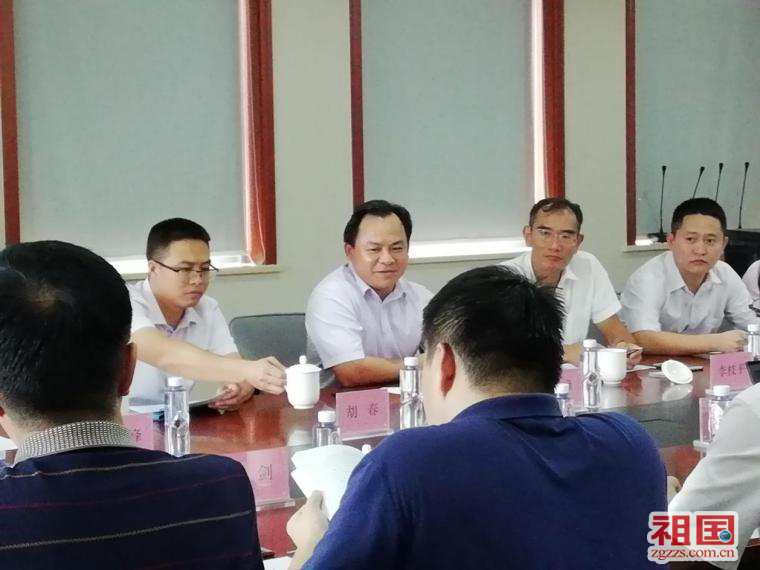 李锋董事长_监利李锋家属李霞